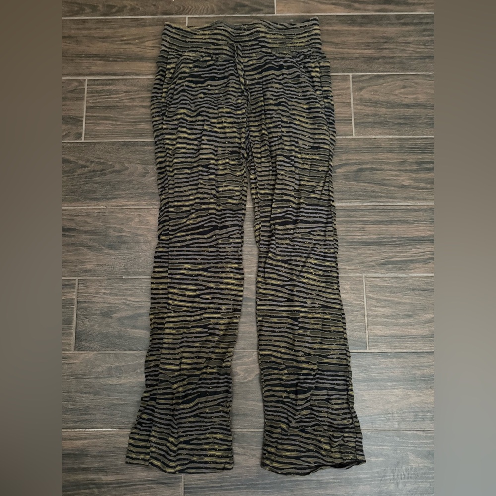 🪼 Hurley Zebra Print Pants